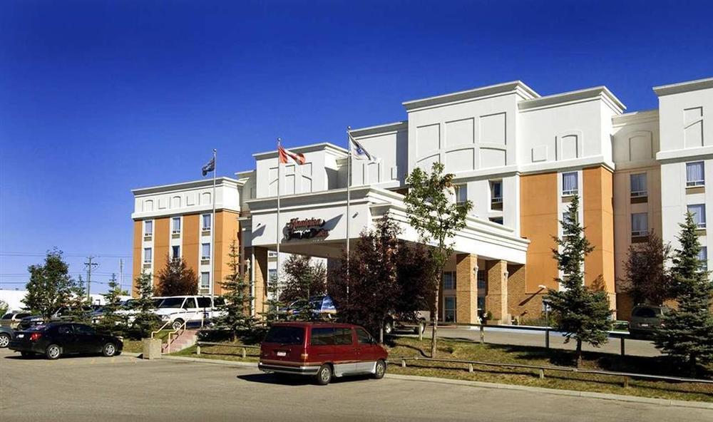 Hampton Inn & Suites By Hilton Calgary-Airport Екстер'єр фото