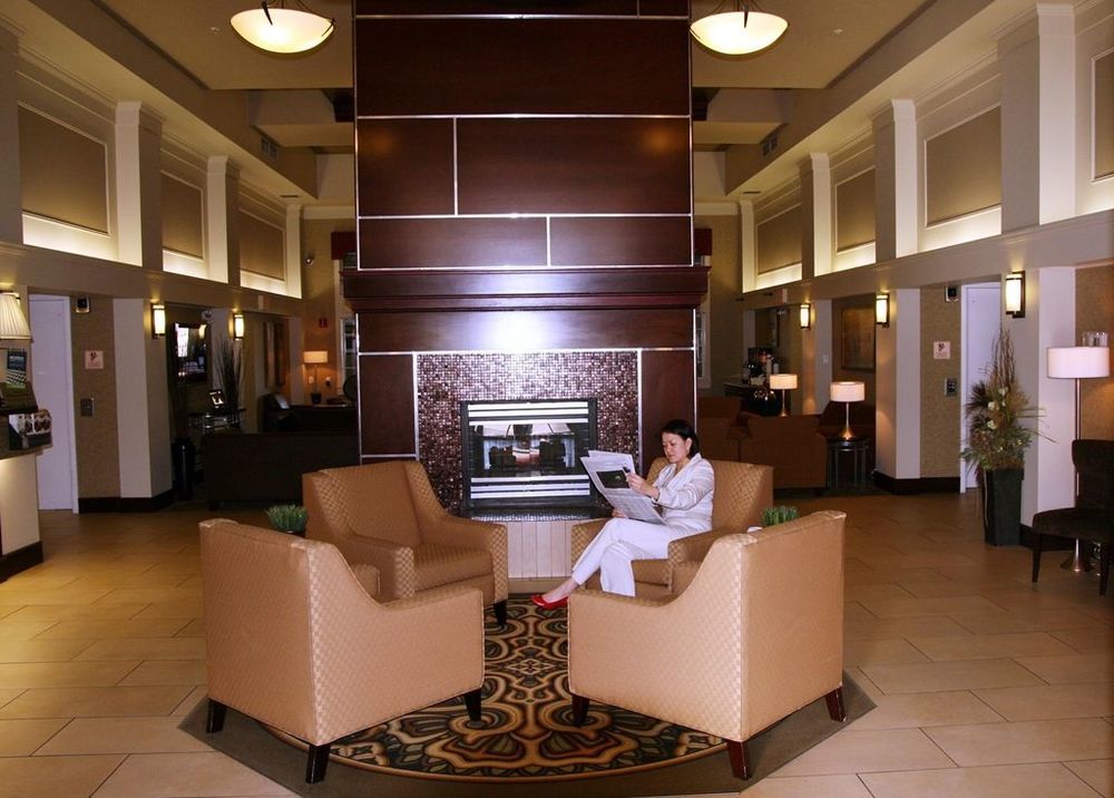 Hampton Inn & Suites By Hilton Calgary-Airport Інтер'єр фото