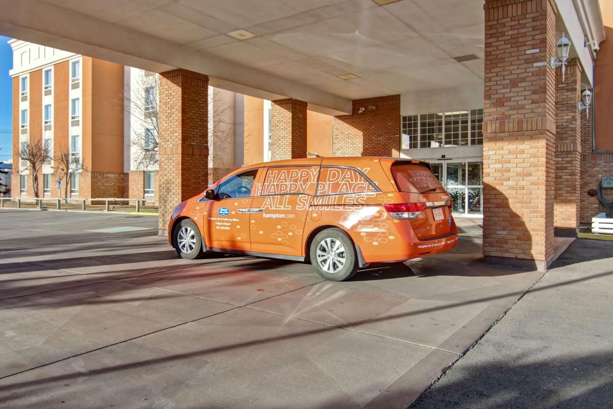 Hampton Inn & Suites By Hilton Calgary-Airport Екстер'єр фото