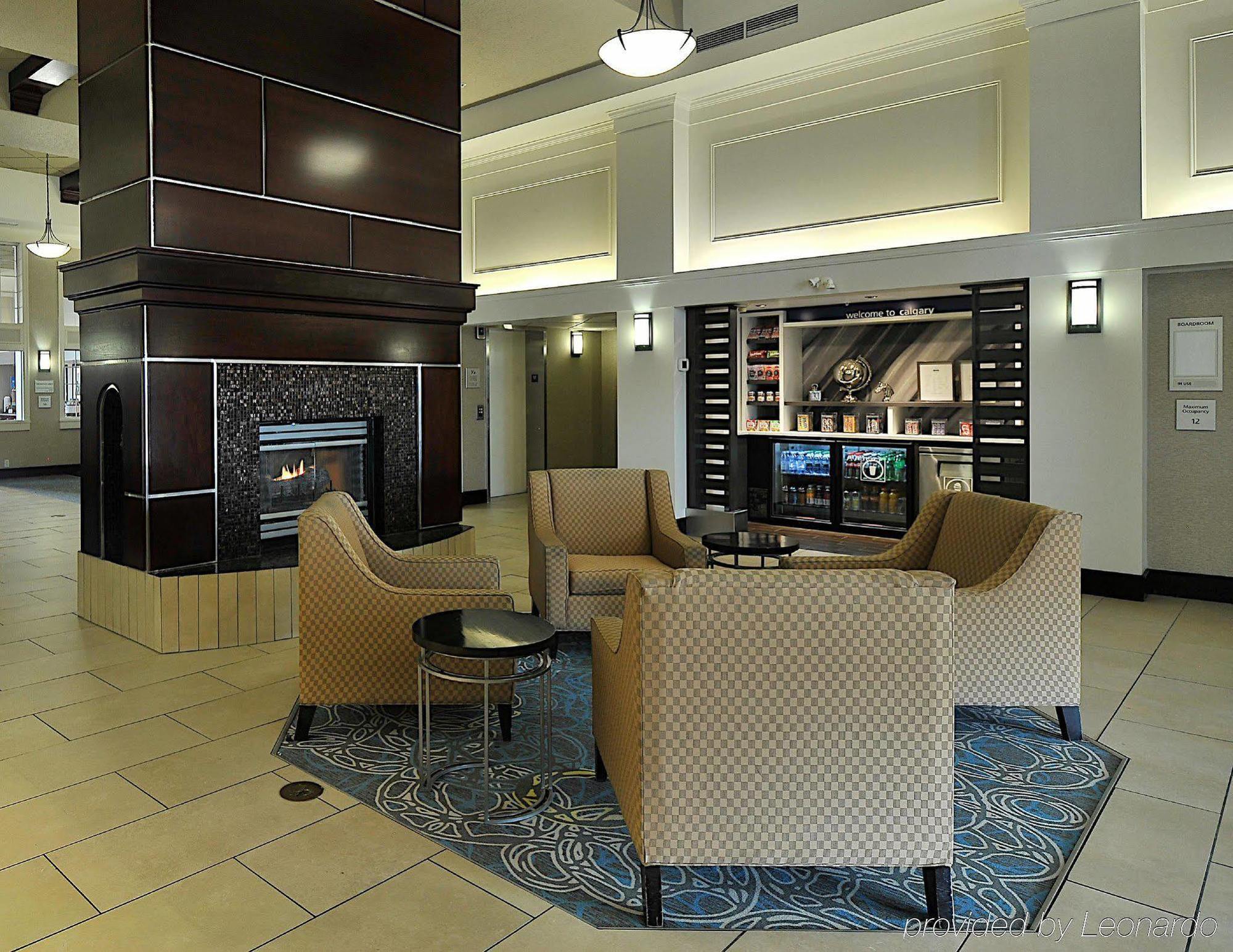 Hampton Inn & Suites By Hilton Calgary-Airport Екстер'єр фото