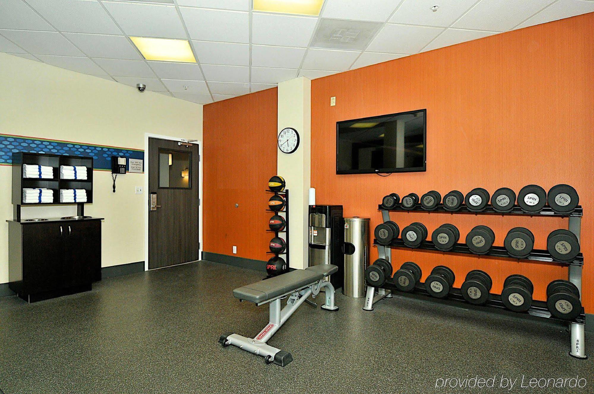 Hampton Inn & Suites By Hilton Calgary-Airport Екстер'єр фото
